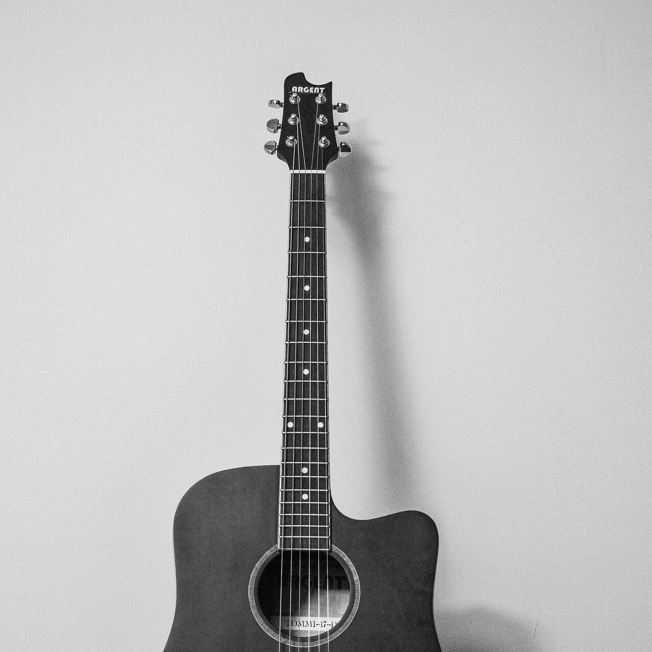 guitar-823615_1920